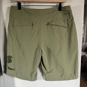 REI Olive Green Women's Cargo Shorts with leaf design